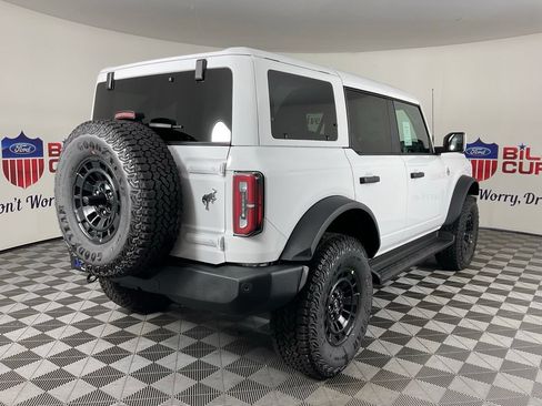 New 2026 Ford Bronco Outer Banks w/ Sasquatch Package AWD/4WD image 3