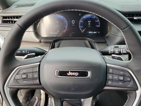 New 2026 Jeep Grand Cherokee Altitude RWD image 4
