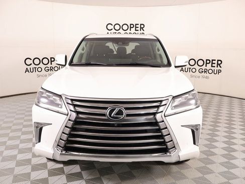 Used 2018 Lexus LX 570 4WD w/ Luxury Package image 10
