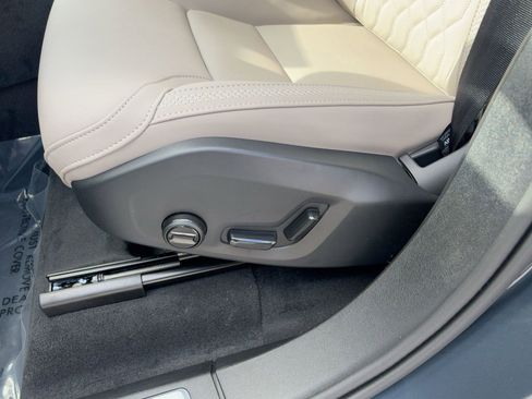 New 2026 Volvo XC90 B5 Core w/ Protection Package image 13