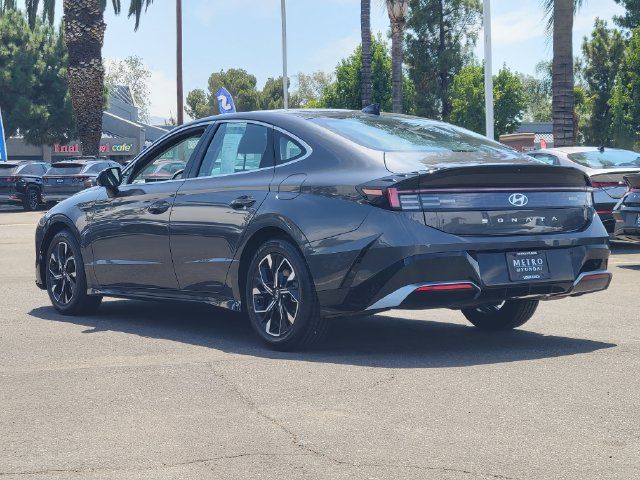 Used 2024 Hyundai Sonata SEL FWD image 3