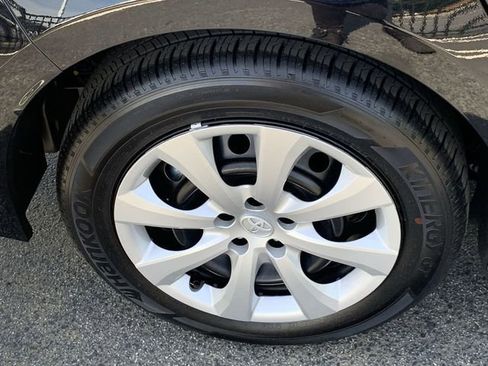 Used 2026 Toyota Corolla LE FWD image 33