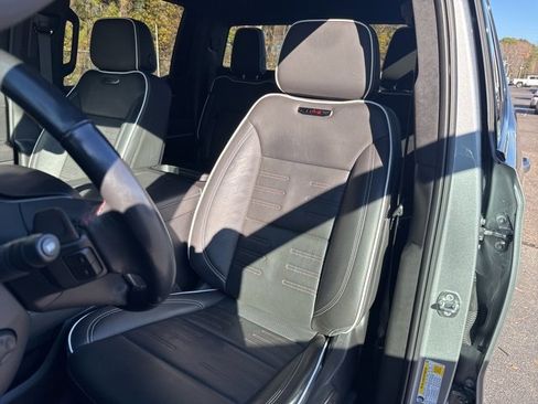 Used 2024 GMC Sierra 1500 AT4X image 11