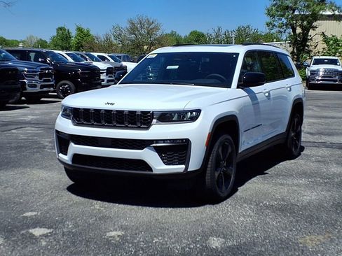 New 2026 Jeep Grand Cherokee L Limited AWD/4WD image 2