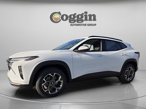 New 2026 Chevrolet Trax LT image 1