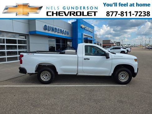 Used 2021 Chevrolet Silverado 1500 W/T w/ WT Value Package AWD/4WD image 6