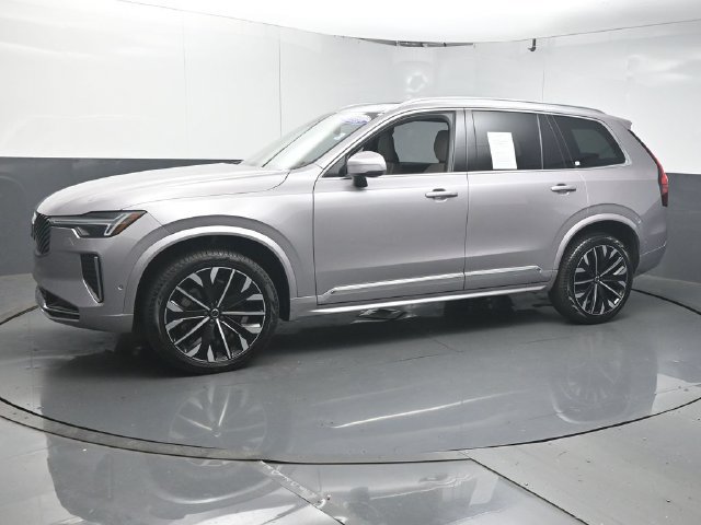 Used 2026 Volvo XC90 B6 Plus w/ Protection Package Premier AWD/4WD image 4
