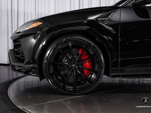 Used 2019 Lamborghini Urus image 10