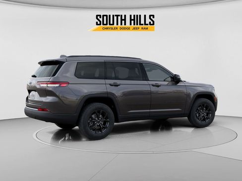 New 2026 Jeep Grand Cherokee L 4WD image 4