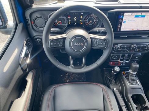 New 2025 Jeep Gladiator Rubicon image 37