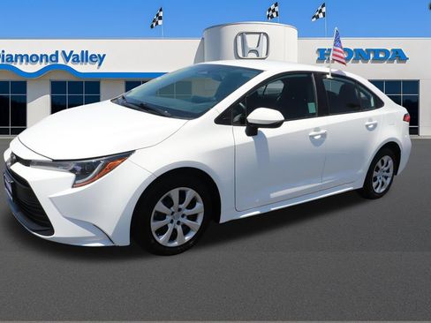 Used 2024 Toyota Corolla LE FWD image 3