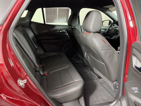 Certified 2025 Chevrolet Trax RS w/ Driver Confidence Package image 8