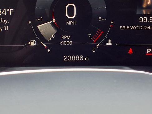 Used 2025 GMC Acadia Elevation image 18