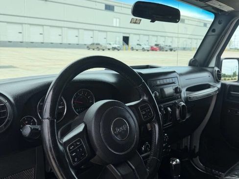 Used 2012 Jeep Wrangler Unlimited Sport AWD/4WD image 12
