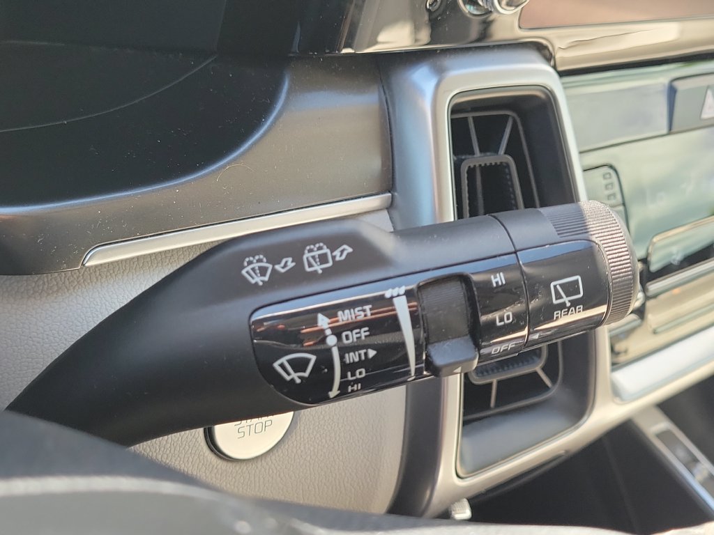 Certified 2022 Kia Sorento S FWD image 12