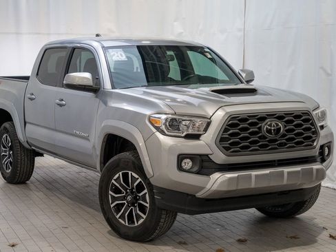 Certified 2020 Toyota Tacoma TRD Sport image 1