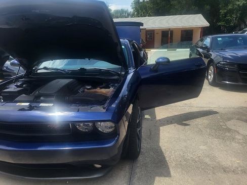Used 2013 Dodge Challenger R/T RWD image 81