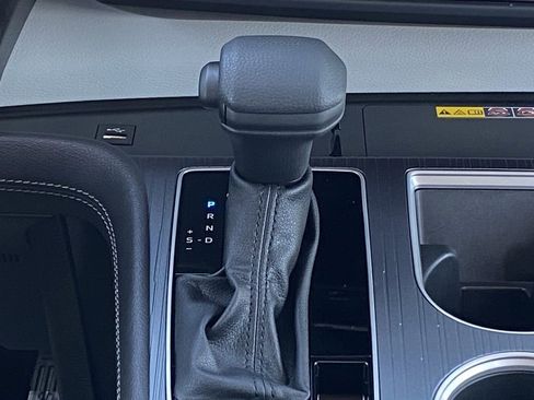 Certified 2026 Toyota Sienna LE FWD image 34