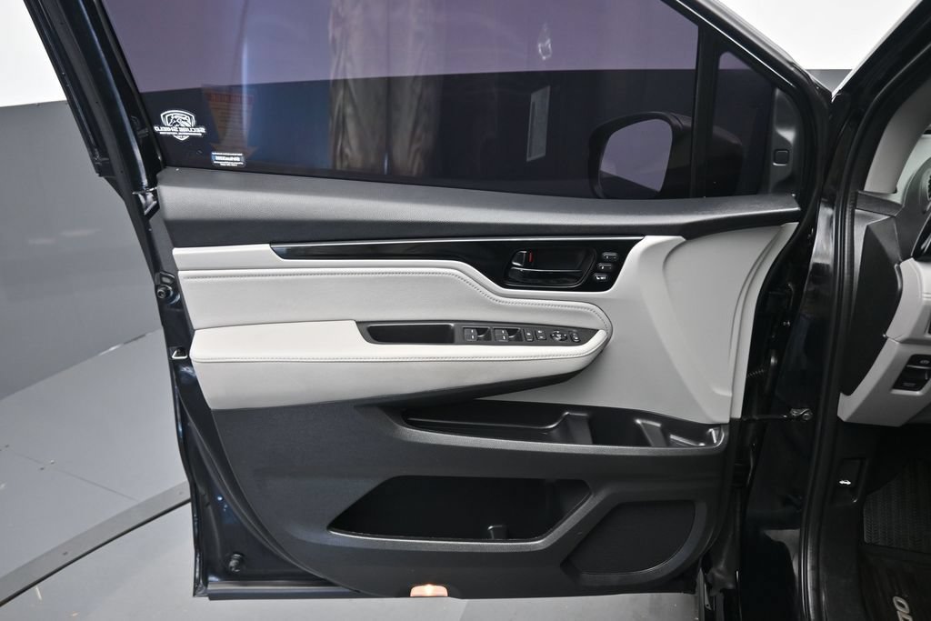 Used 2022 Honda Odyssey Touring image 9