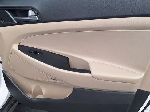 Used 2017 Hyundai Tucson Limited image 28