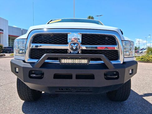 Used 2017 RAM 2500 Tradesman w/ Chrome Appearance Group AWD/4WD image 11