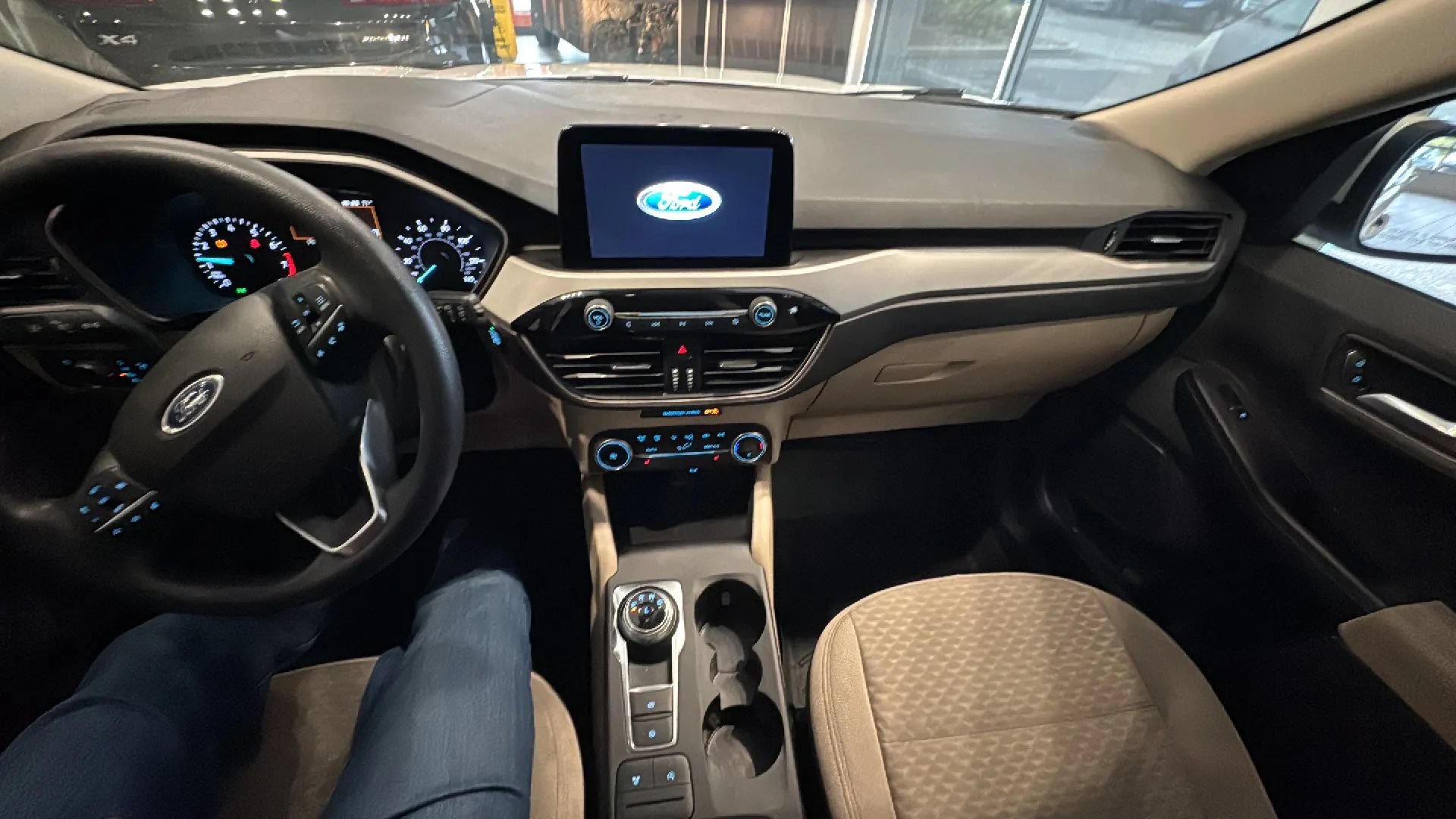 Used 2020 Ford Escape SE FWD image 44