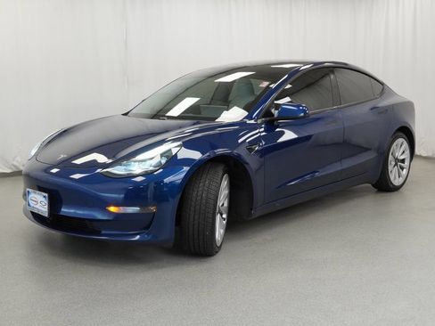Used 2021 Tesla Model 3 Long Range AWD/4WD image 3