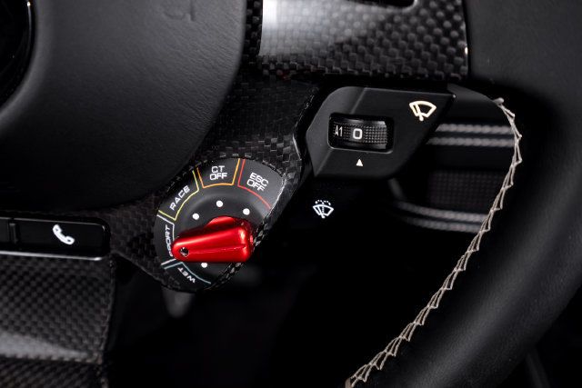 Used 2021 Ferrari F8 Tributo RWD image 40