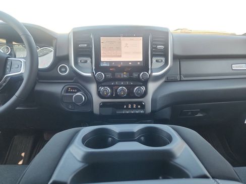 New 2026 RAM 1500 2WD Crew Cab image 11