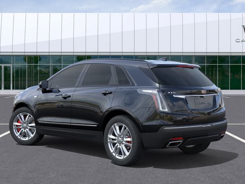 New 2026 Cadillac XT5 Sportv image 3