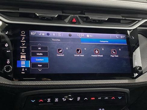 New 2026 Jeep Cherokee Overland w/ Trailer Tow Group image 8