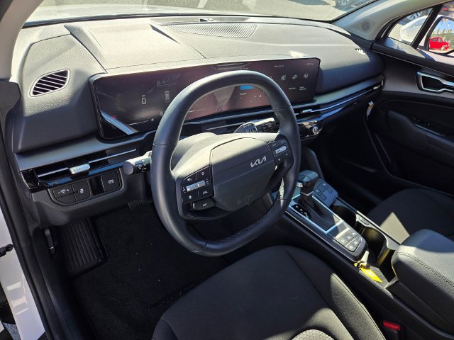 Used 2026 Kia Sportage LX w/ LX Convenience Package FWD image 8