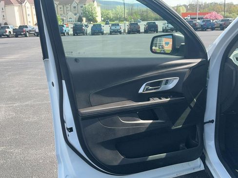 Used 2017 Chevrolet Equinox LS image 14