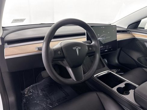 Used 2022 Tesla Model 3 Long Range image 4