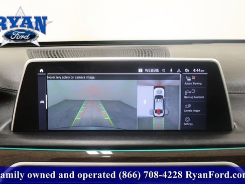 Used 2022 BMW 750i xDrive w/ Executive Package image 26