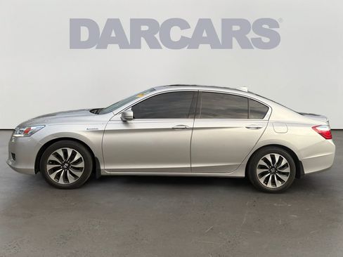 Used 2015 Honda Accord Touring image 4