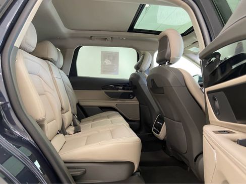 Used 2024 Lincoln Nautilus Reserve w/ Equipment Group 202A image 18