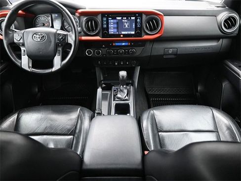 Used 2019 Toyota Tacoma TRD Off-Road image 20