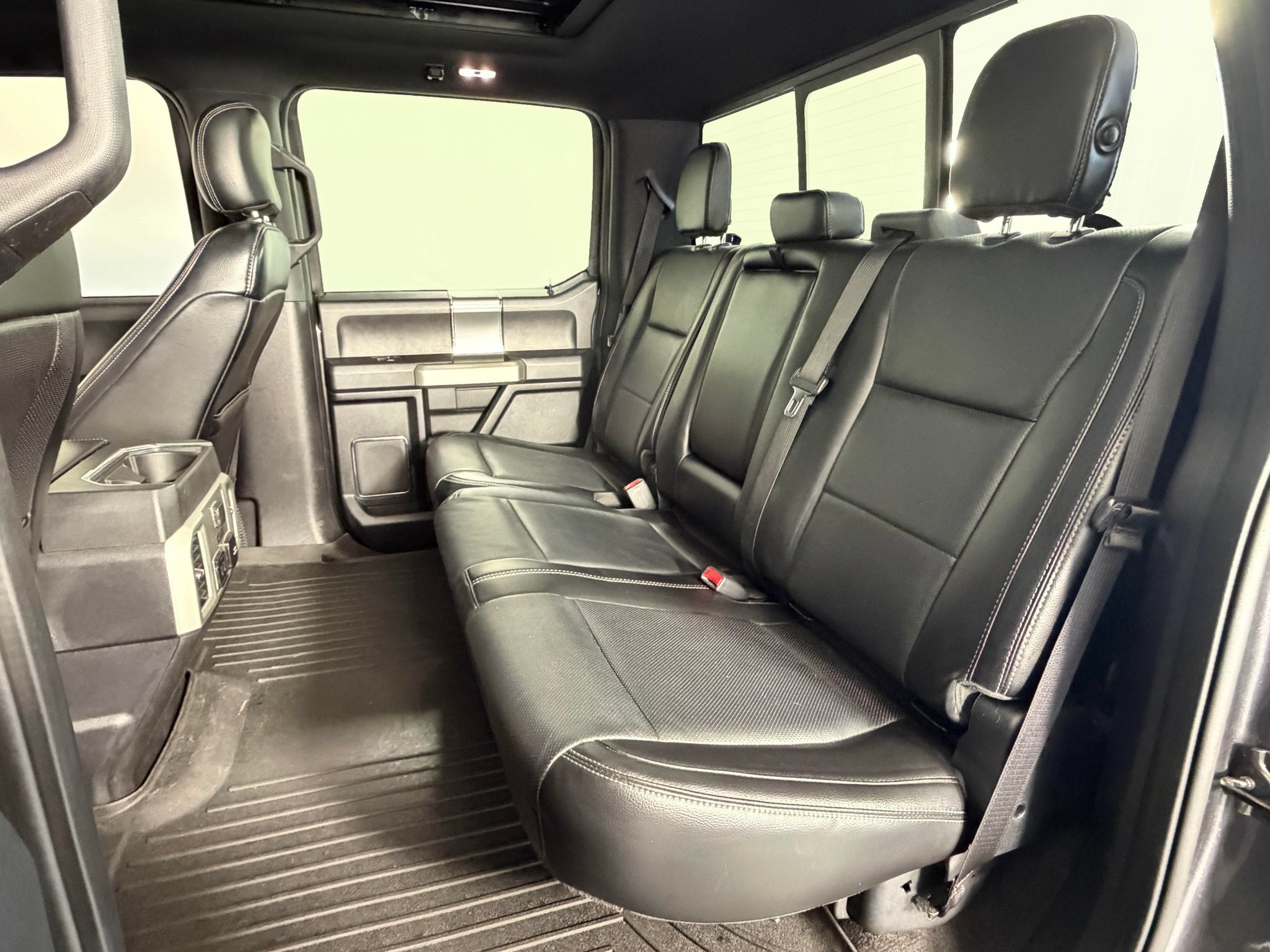 Used 2017 Ford F150 Lariat w/ Equipment Group 502A Luxury AWD/4WD image 28