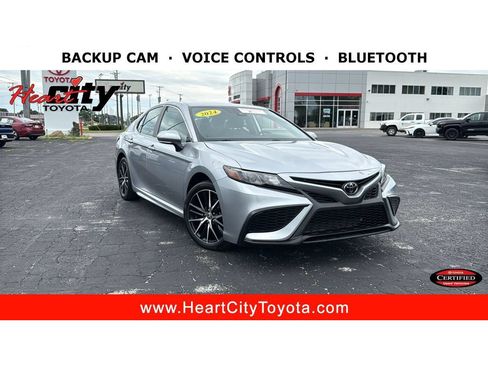 Certified 2024 Toyota Camry SE FWD image 1
