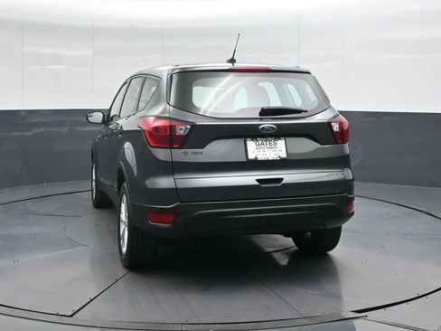 Used 2019 Ford Escape S image 2