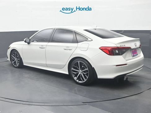 Used 2024 Honda Civic Touring image 5