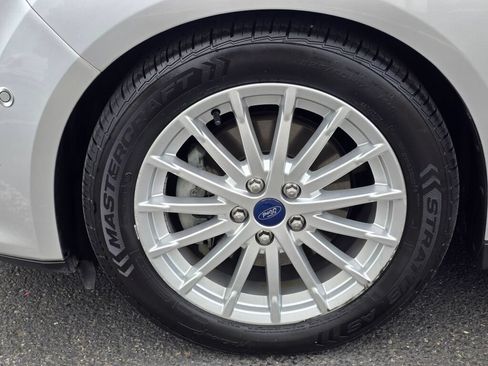 Used 2013 Ford C-MAX Energi SEL FWD image 9