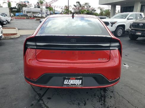 New 2026 Toyota Prius Plug-In Hybrid image 4