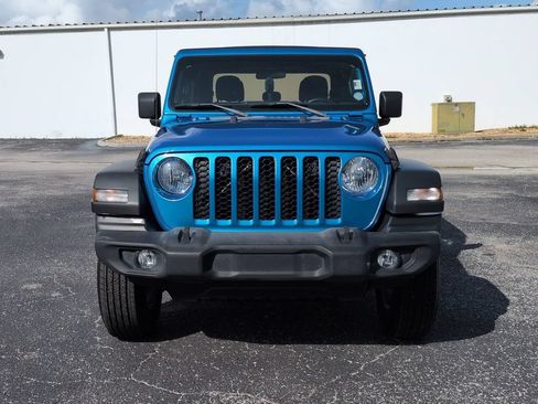 Used 2020 Jeep Gladiator Sport w/ Quick Order Package 24S AWD/4WD image 9
