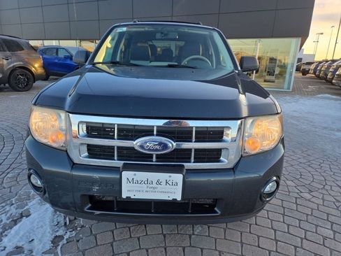 Used 2009 Ford Escape XLT image 2