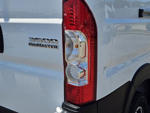 New 2025 RAM ProMaster 3500 w/ Quick Order Package 22H SLT+ FWD image 11