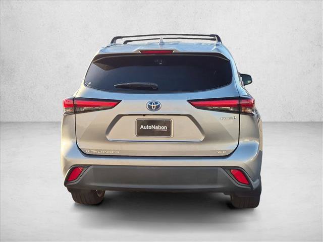 Used 2022 Toyota Highlander XLE FWD image 6