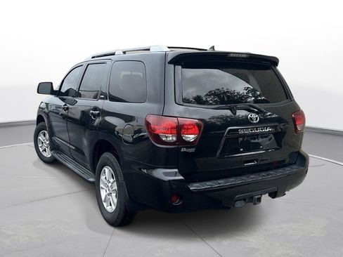 Used 2019 Toyota Sequoia SR5 w/ Premium Package RWD image 8