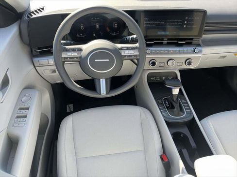New 2026 Hyundai Kona SE FWD image 7